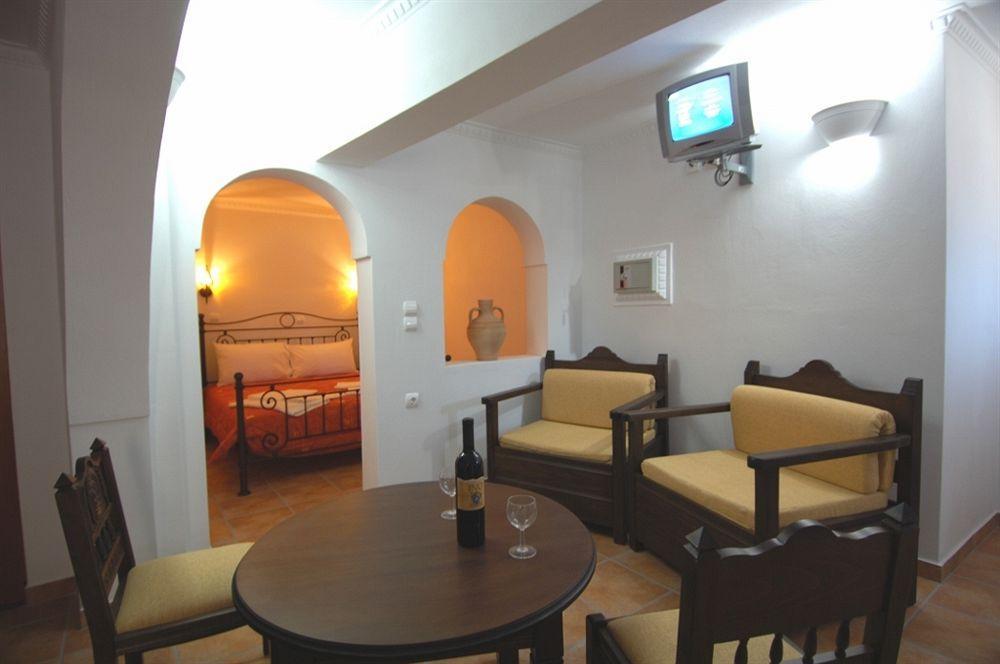 Happy Fish Apartment Perissa  Ngoại thất bức ảnh